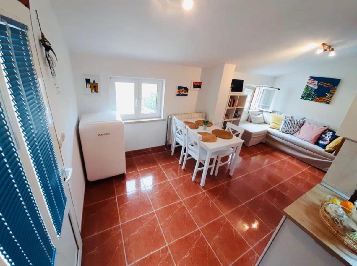 Apartments Barbaresko Lumbarda Eksteriør billede
