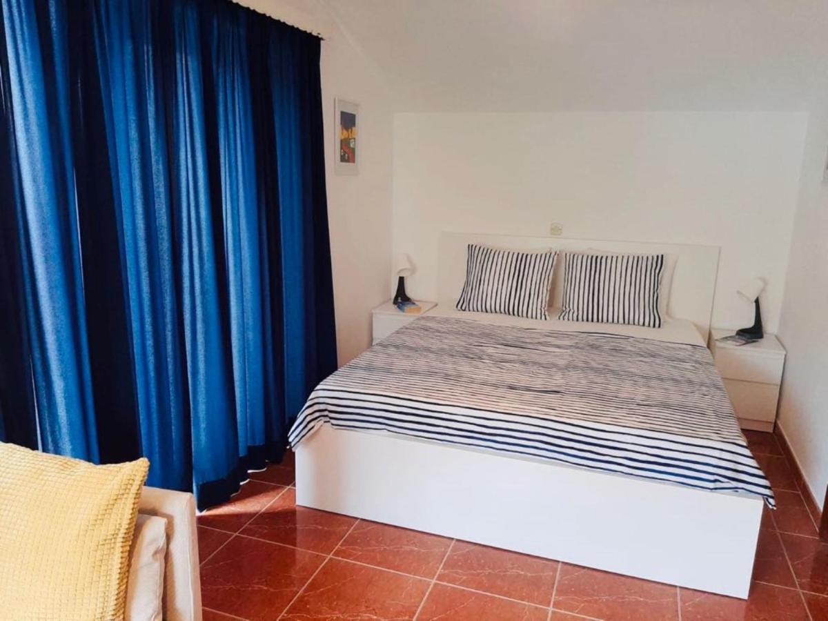 Apartments Barbaresko Lumbarda Eksteriør billede