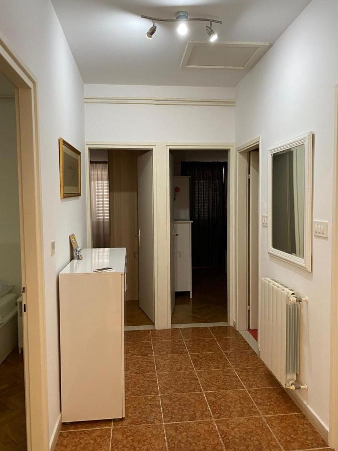 Apartments Barbaresko Lumbarda Eksteriør billede