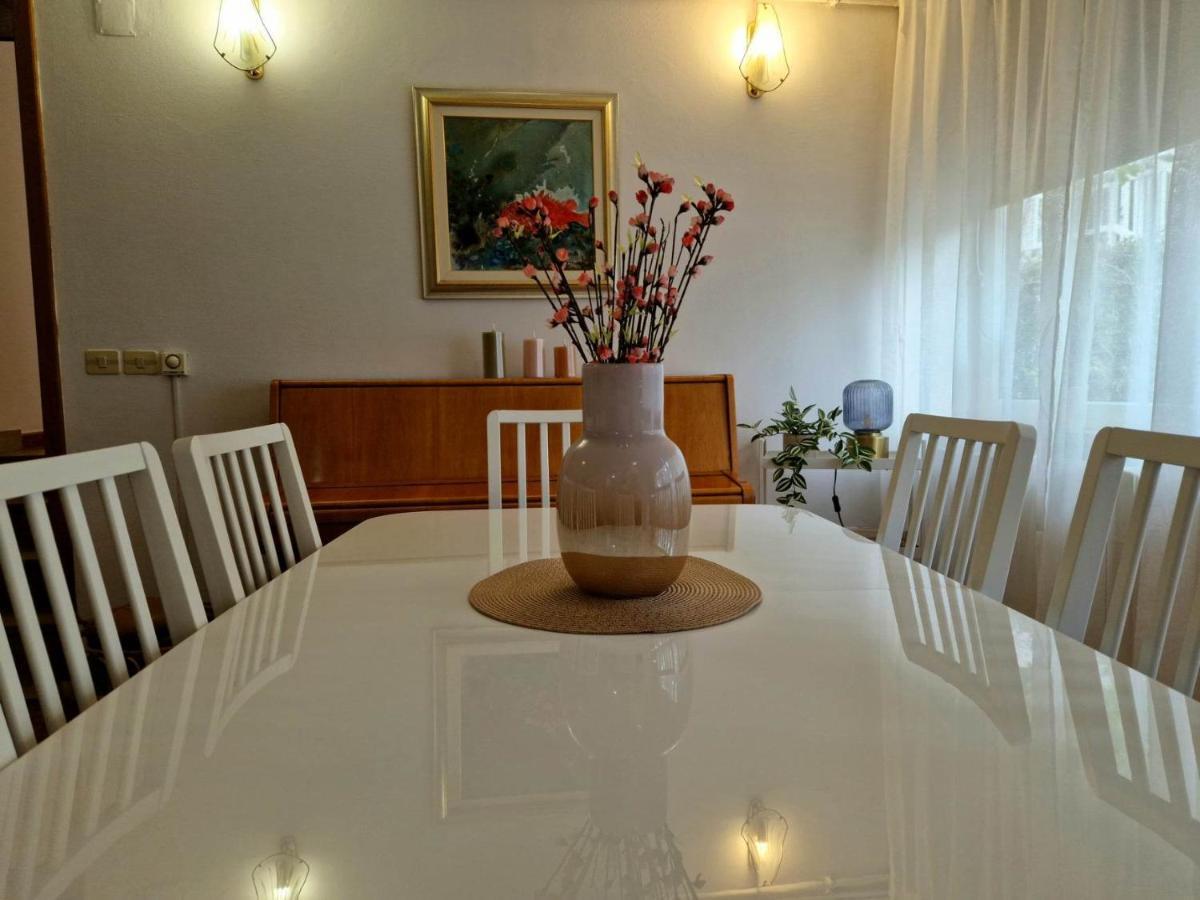 Apartments Barbaresko Lumbarda Eksteriør billede