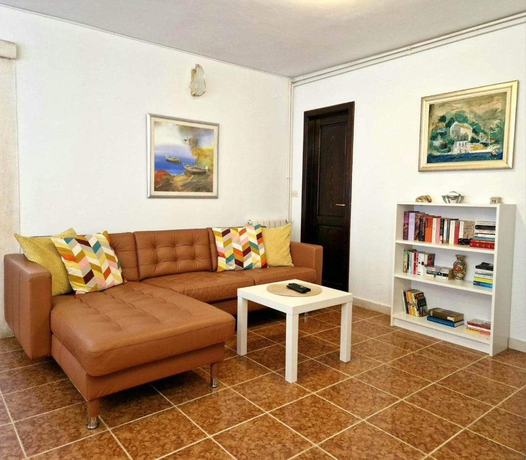 Apartments Barbaresko Lumbarda Eksteriør billede