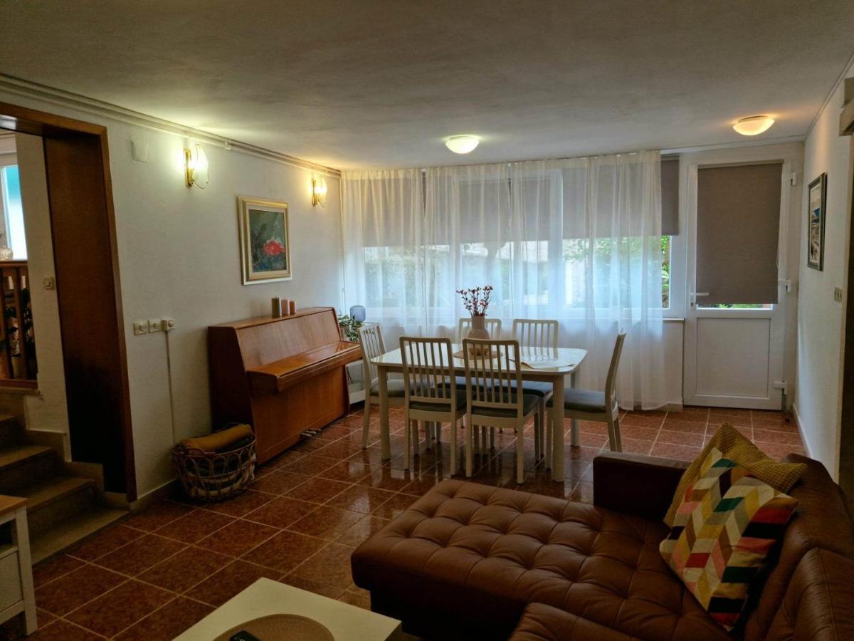 Apartments Barbaresko Lumbarda Eksteriør billede
