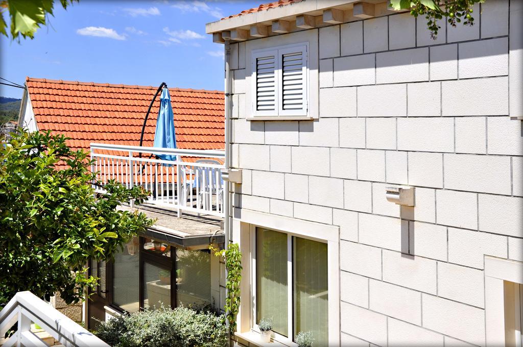 Apartments Barbaresko Lumbarda Eksteriør billede