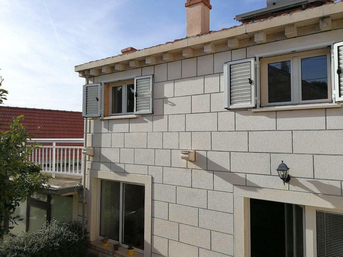 Apartments Barbaresko Lumbarda Eksteriør billede